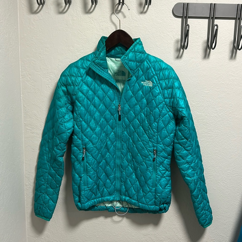 The north face thermoball puffer